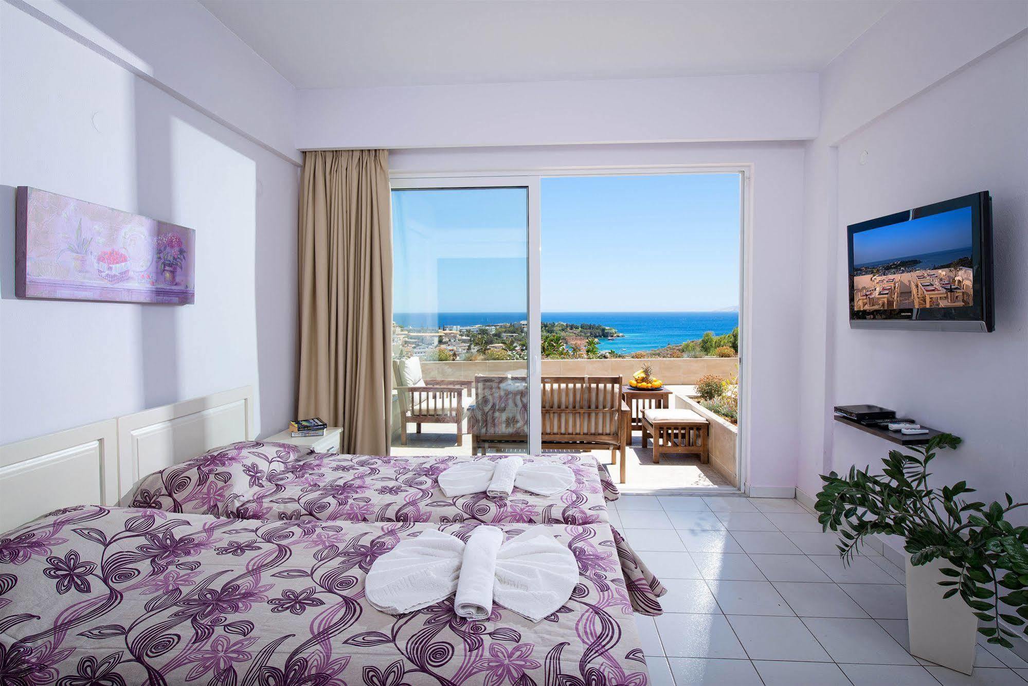 Sunday Life Aparthotel Agia Pelagia  Exterior photo